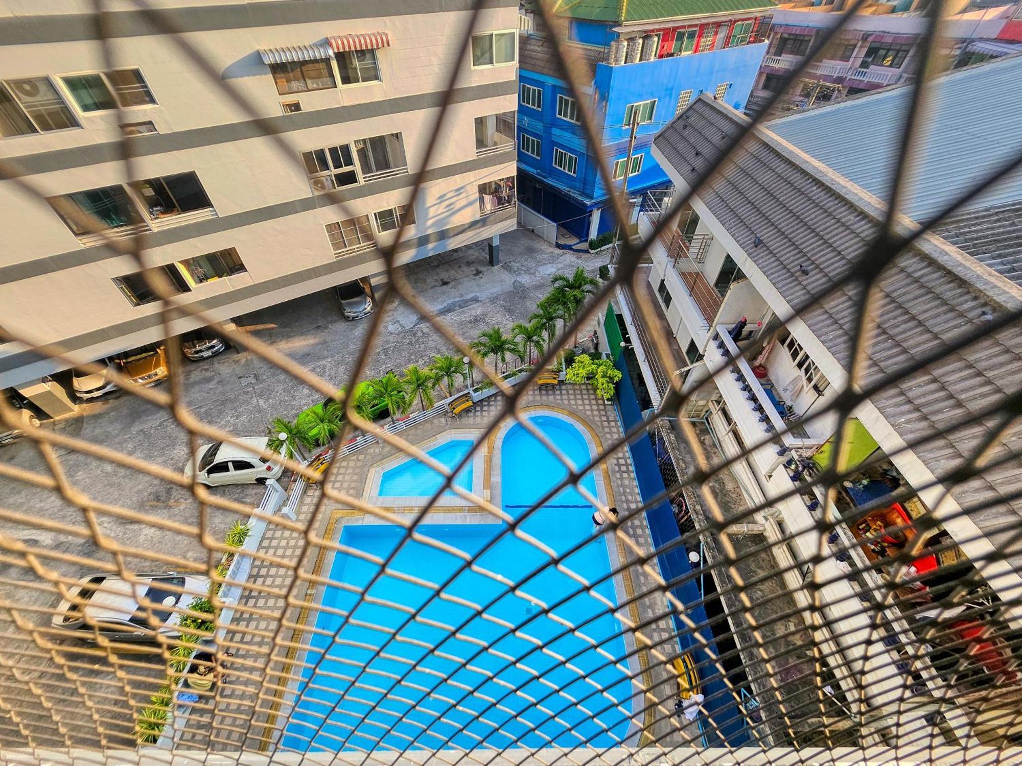 Hagone-Condotel Pattaya Esterno foto